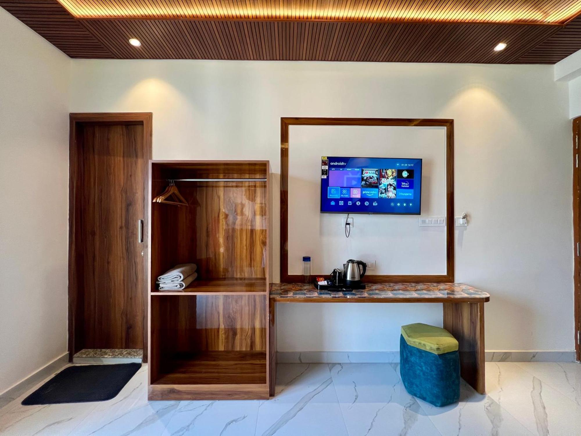 The Hosteller Rishikesh, Upper Tapovan ภายนอก รูปภาพ