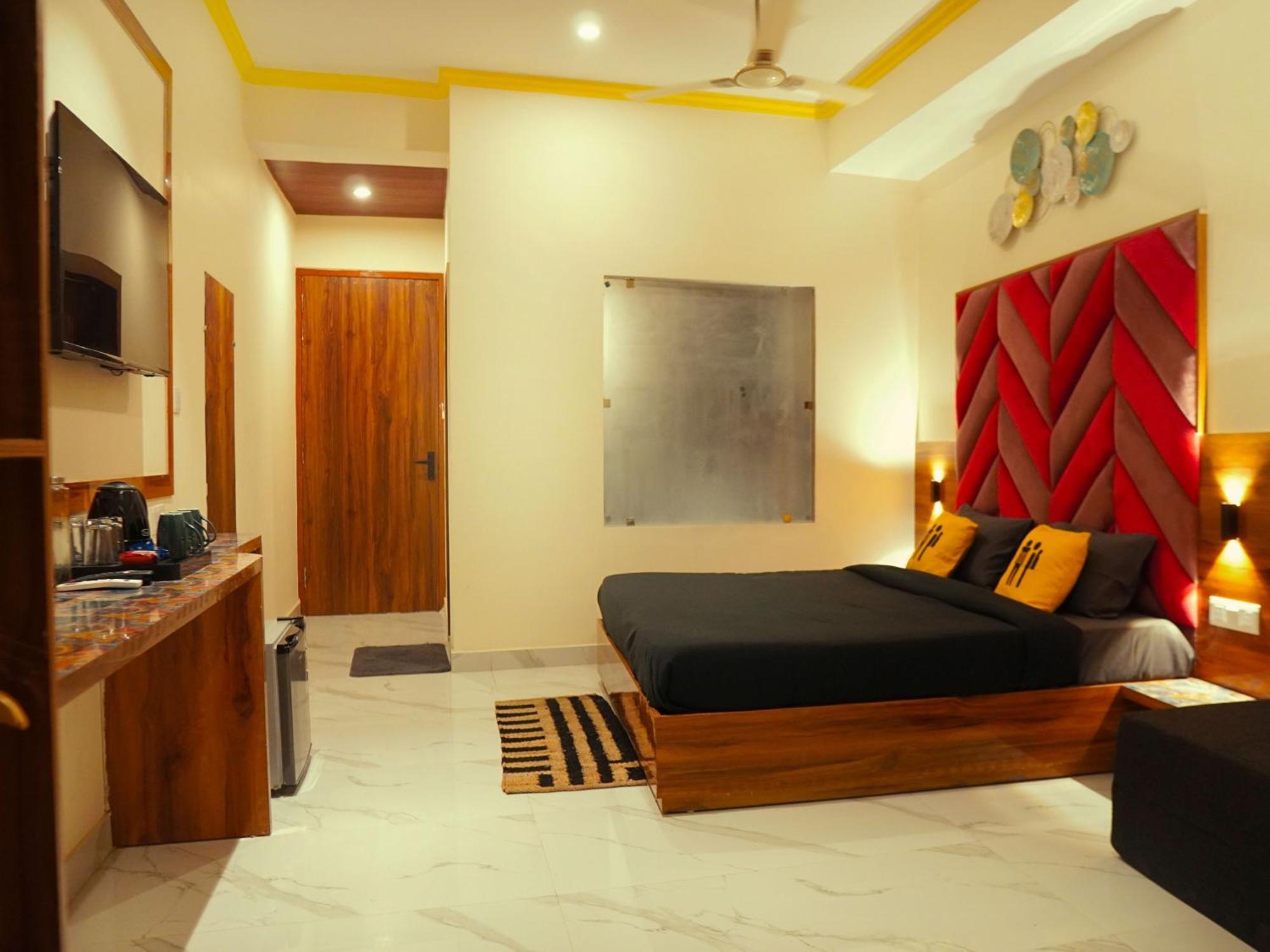 The Hosteller Rishikesh, Upper Tapovan ภายนอก รูปภาพ
