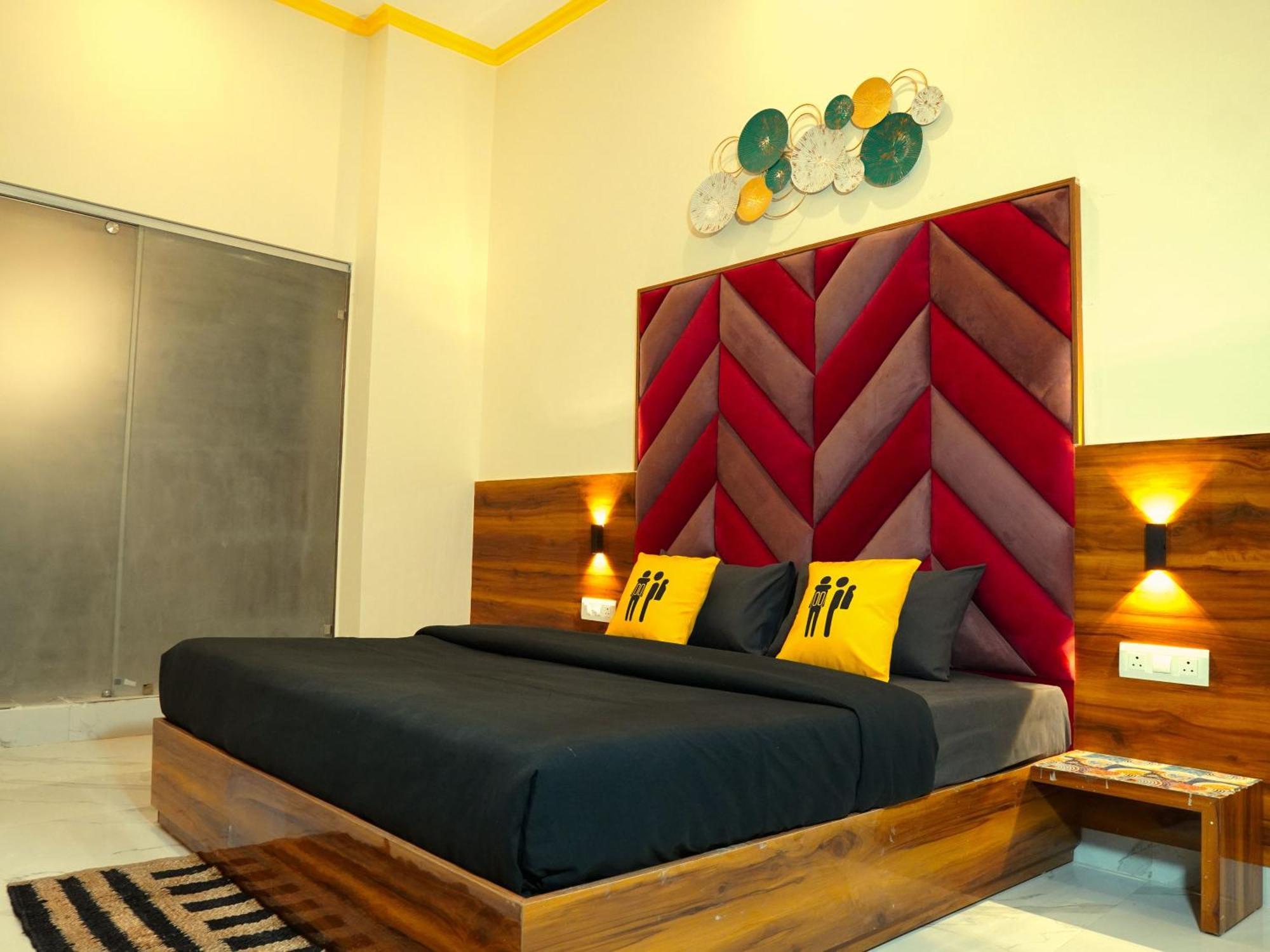 The Hosteller Rishikesh, Upper Tapovan ภายนอก รูปภาพ