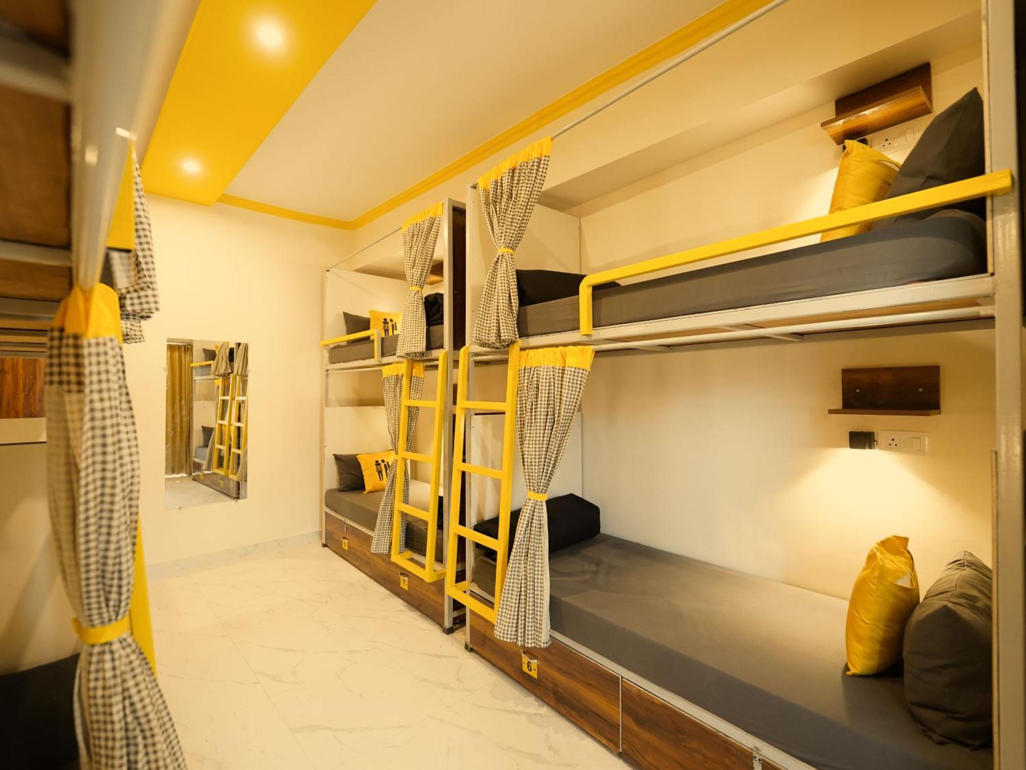 The Hosteller Rishikesh, Upper Tapovan ภายนอก รูปภาพ