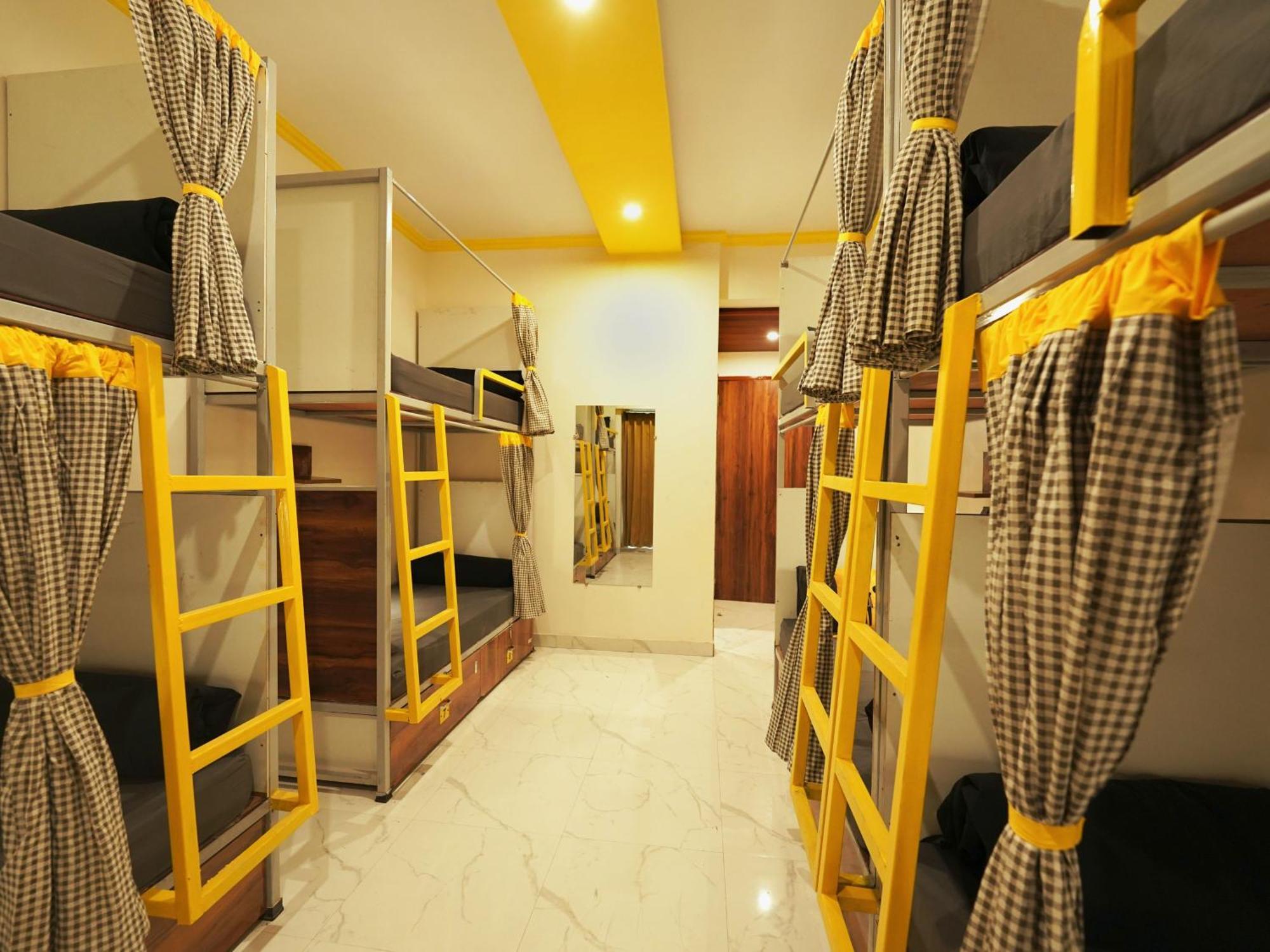The Hosteller Rishikesh, Upper Tapovan ภายนอก รูปภาพ